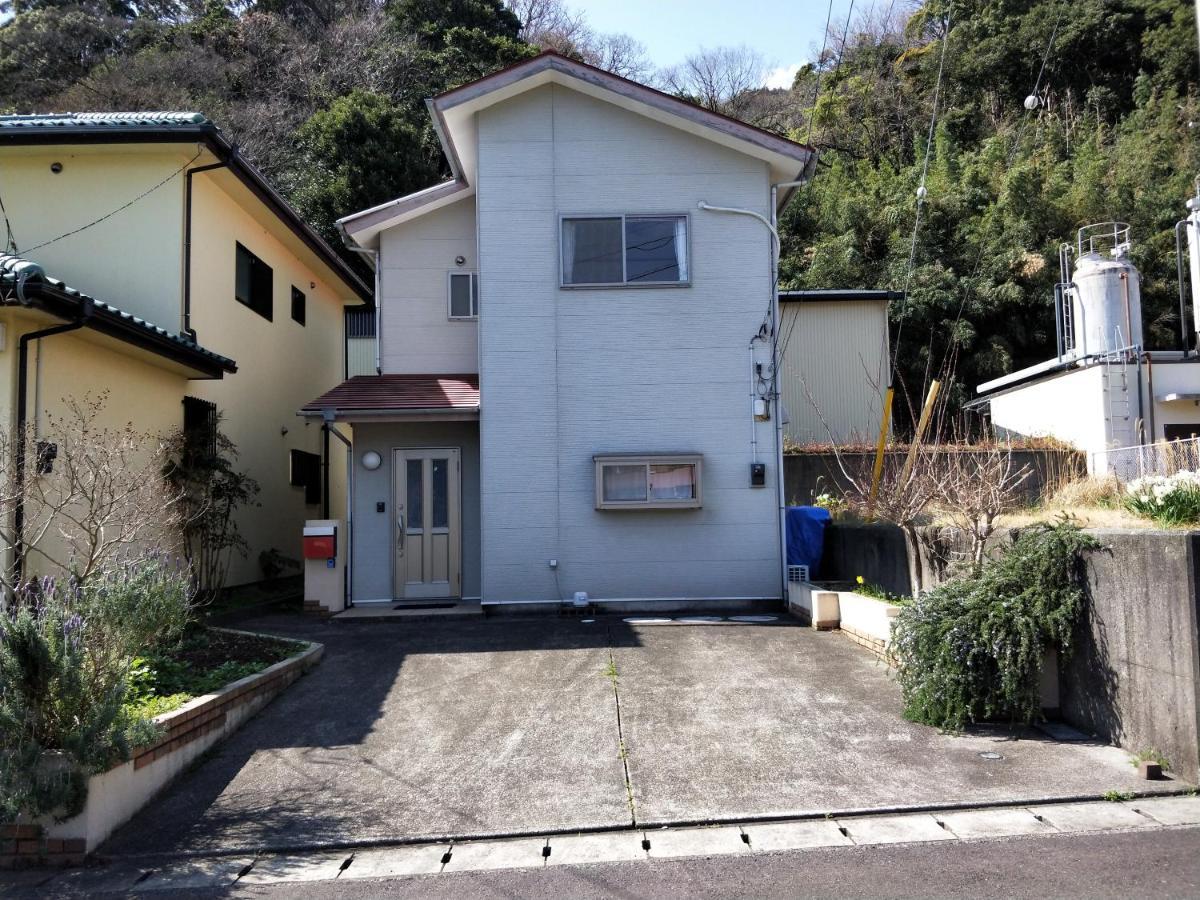 Izu Shirada Villa 伊豆白田家 Хигашиизу Екстериор снимка