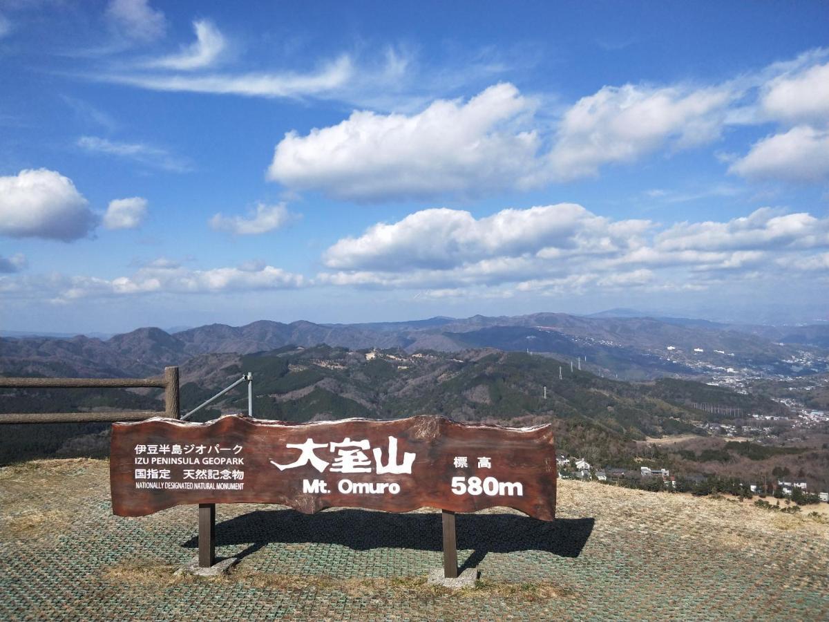 Izu Shirada Villa 伊豆白田家 Хигашиизу Екстериор снимка